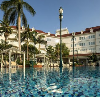 Hong Kong Disneyland Hotel